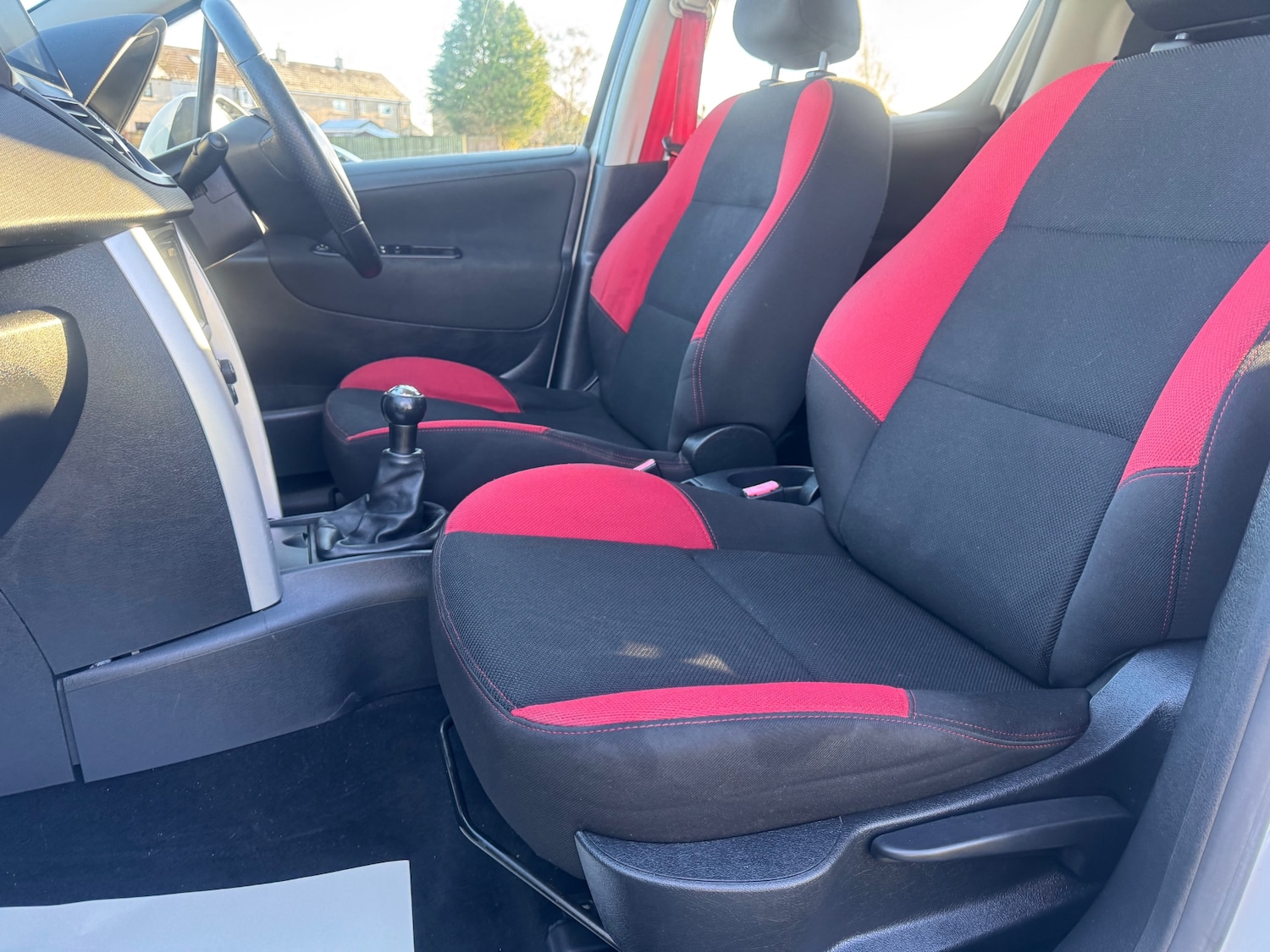 Used Peugeot 207 2012 for sale - 76693503: Photo 22