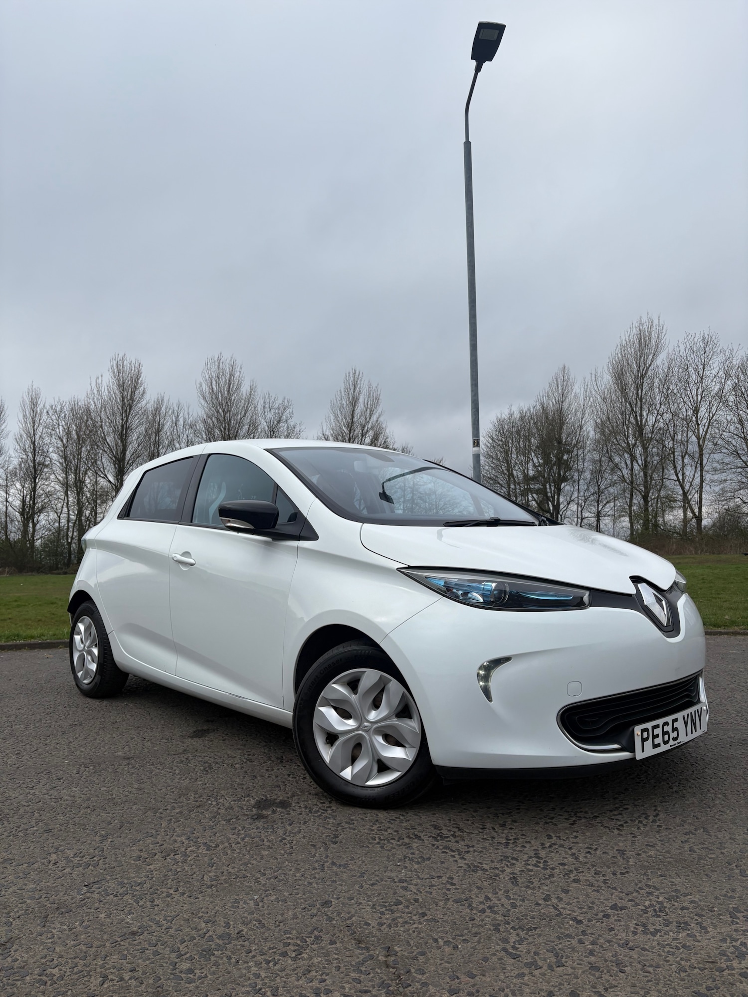 Used Renault Zoe 2015 for sale - 78168228: Photo 1