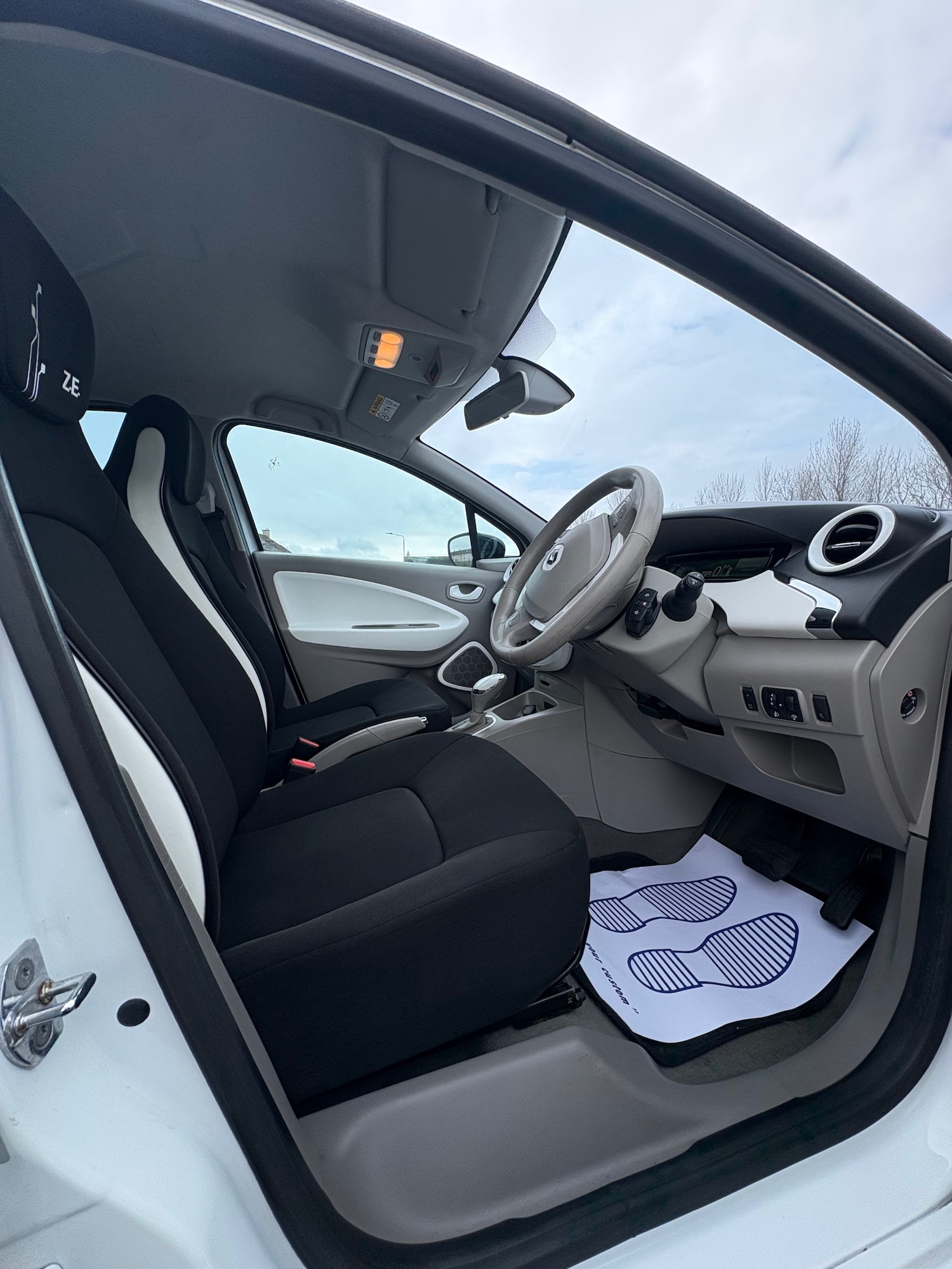 Used Renault Zoe 2015 for sale - 78168228: Photo 14