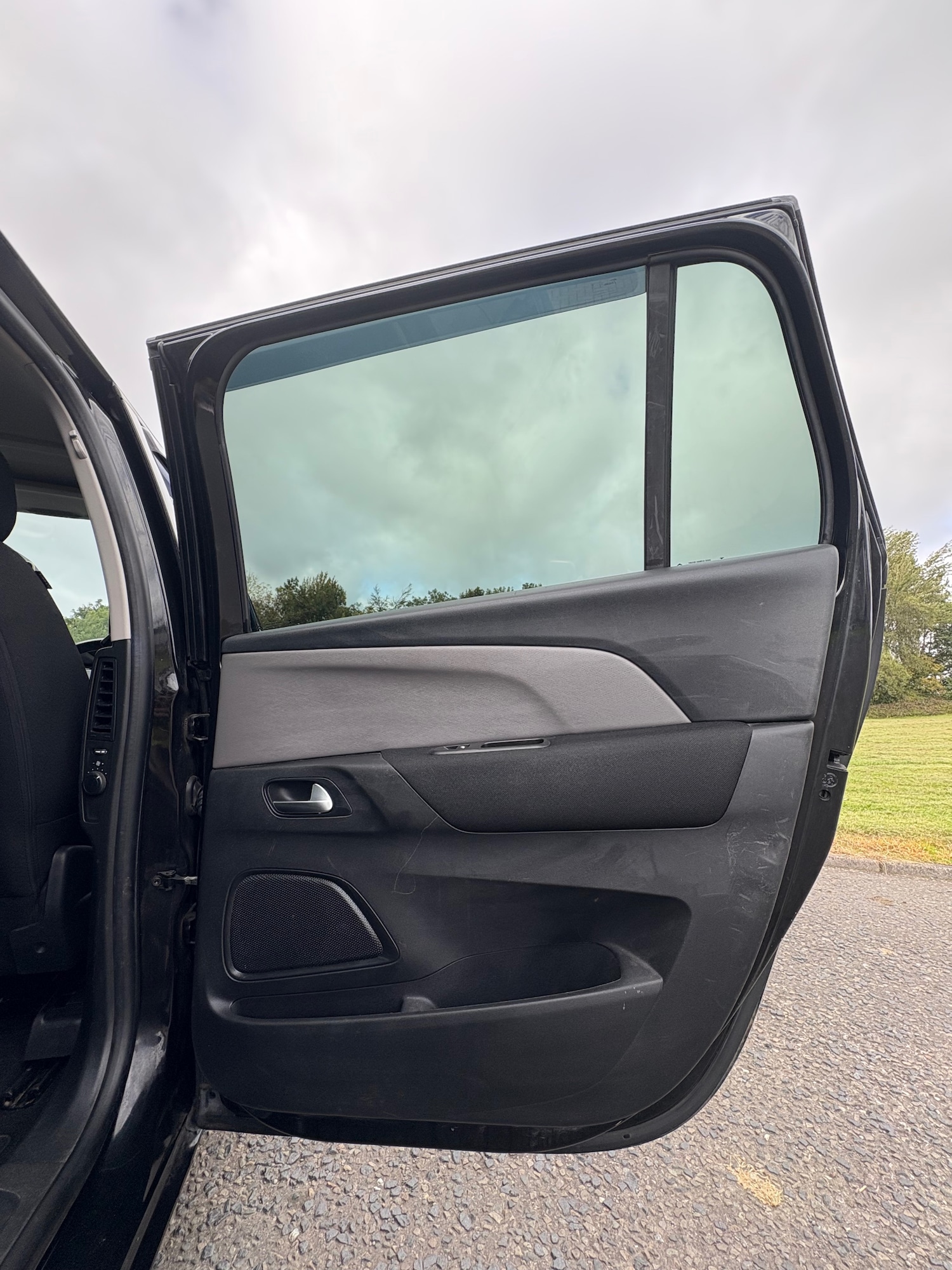 Vehicle 29