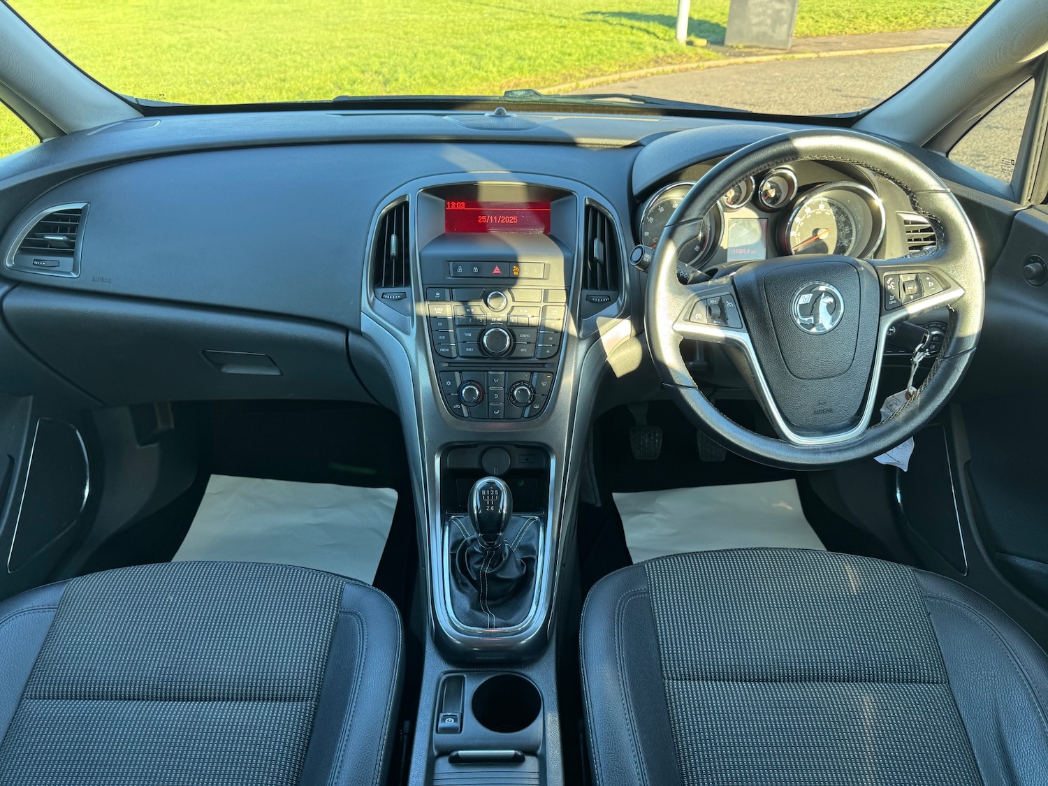 Used Vauxhall Astra 2010 for sale - 76785298: Photo 10