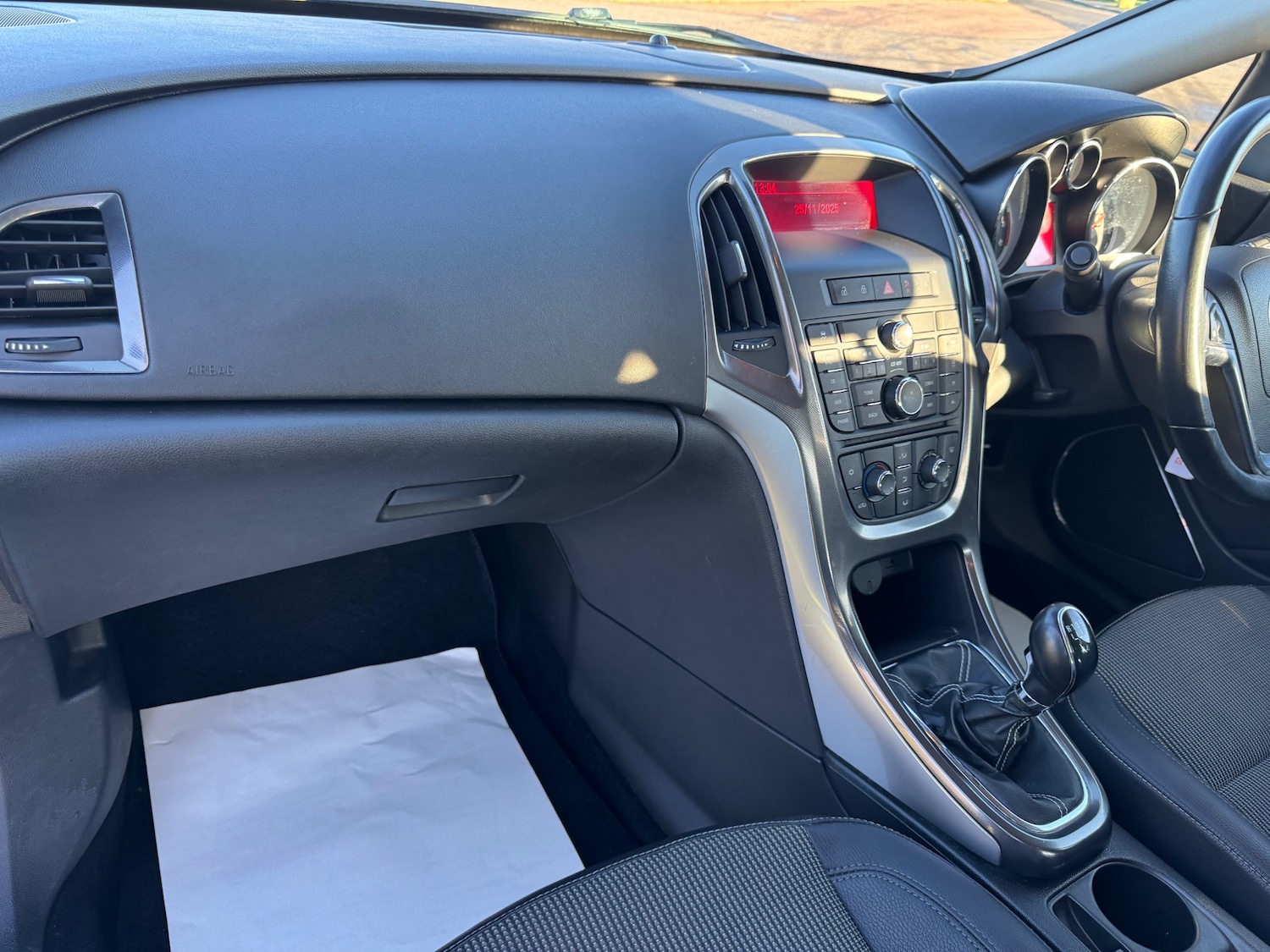 Used Vauxhall Astra 2010 for sale - 76785298: Photo 13