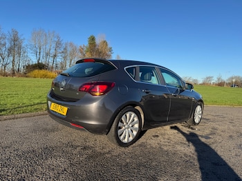 Used Vauxhall Astra 2010 for sale - 76785298: Photo