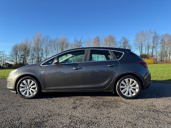 Used Vauxhall Astra 2010 for sale - 76785298: Photo