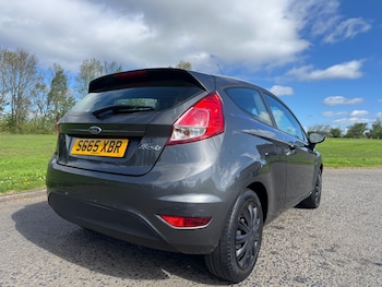 Used Ford Fiesta 2015 for sale - 78497293: Photo