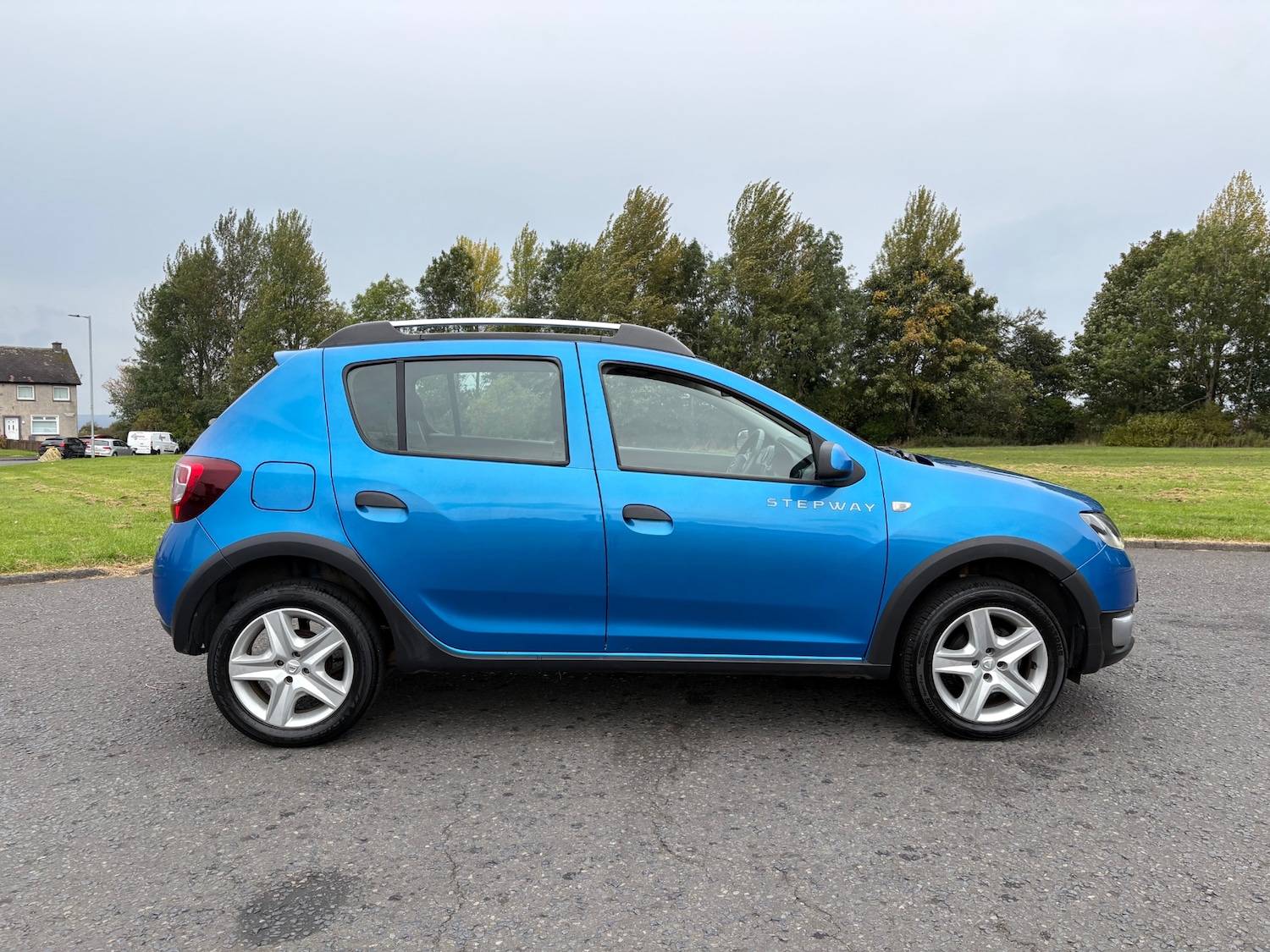 Used Dacia Sandero Stepway 2014 for sale - 76095603: Photo 2