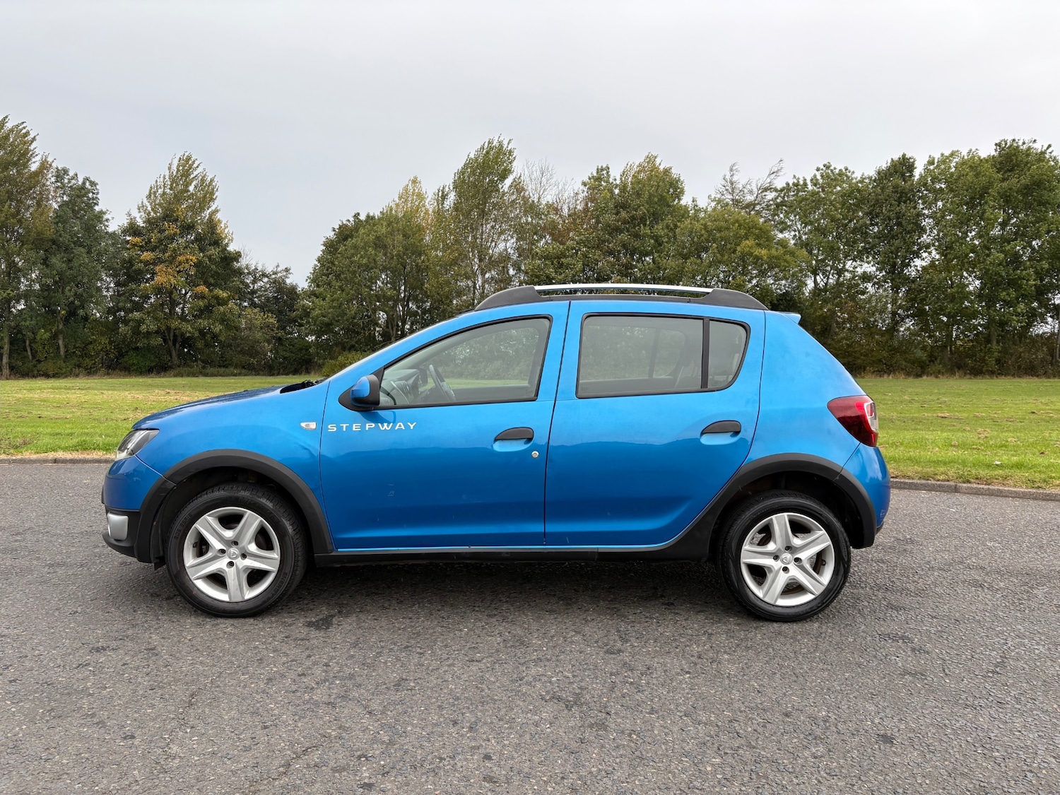 Used Dacia Sandero Stepway 2014 for sale - 76095603: Photo 7
