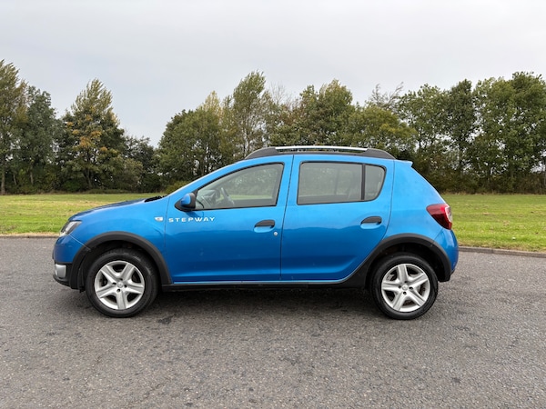 Used Dacia Sandero Stepway 2014 for sale - 76095603: Photo 7