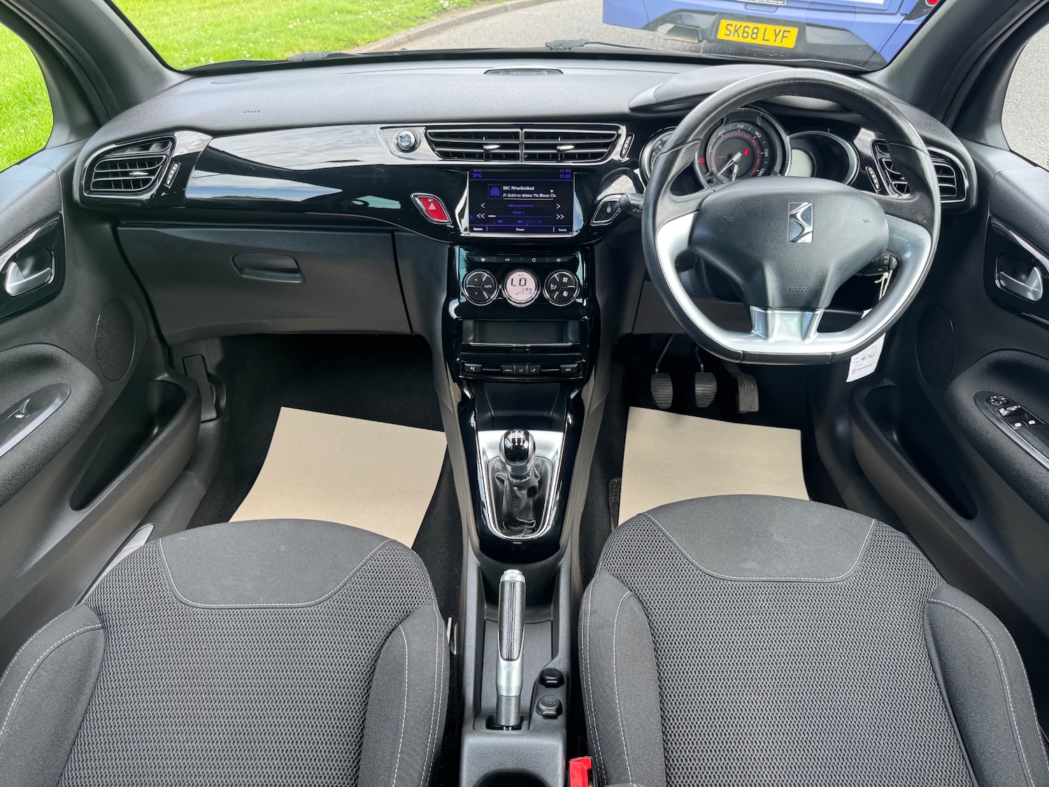 Vehicle 21