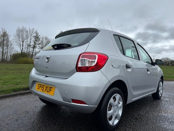 Used Dacia Sandero 2015 for sale - 78280786: Photo