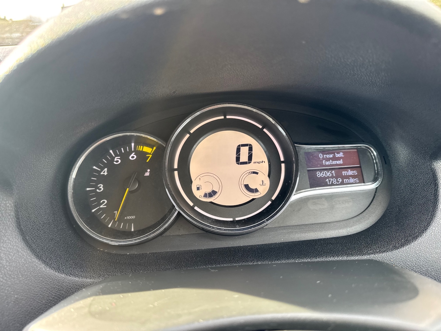 Used Renault Megane 2012 for sale - 77445996: Photo 8