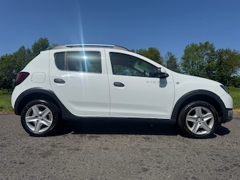 Used Dacia Sandero Stepway 2014 for sale - 78691901: Photo