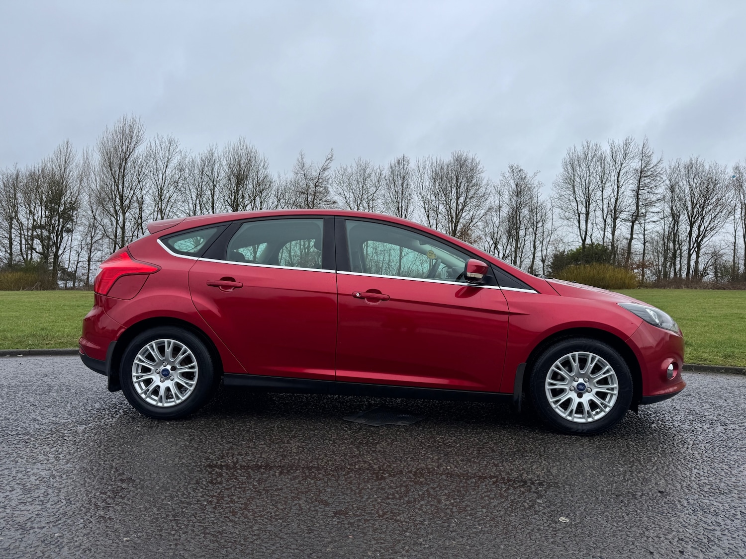 Used Ford Focus 2011 for sale - 77629167: Photo 2