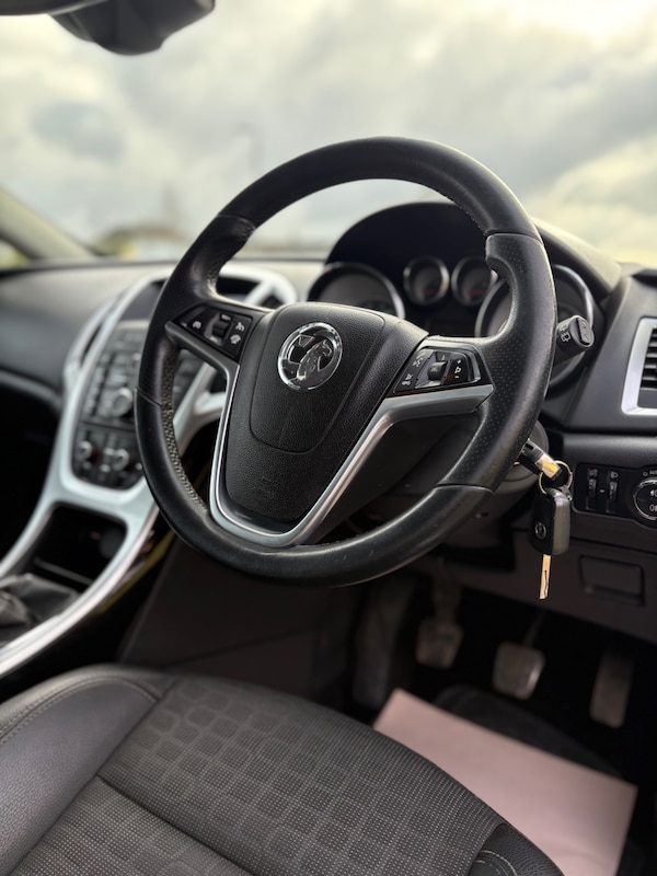 Used Vauxhall Astra GTC 2013 for sale - 73677596: Photo 19