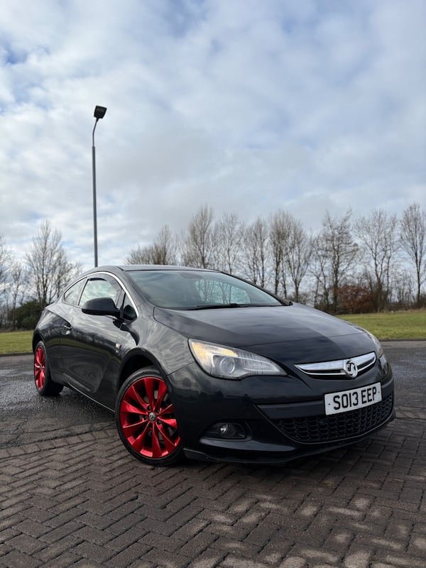 Used Vauxhall Astra GTC 2013 for sale - 73677596: Photo 1