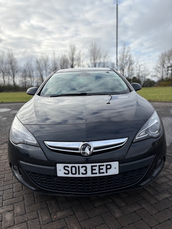 Used Vauxhall Astra GTC 2013 for sale - 73677596: Photo 2