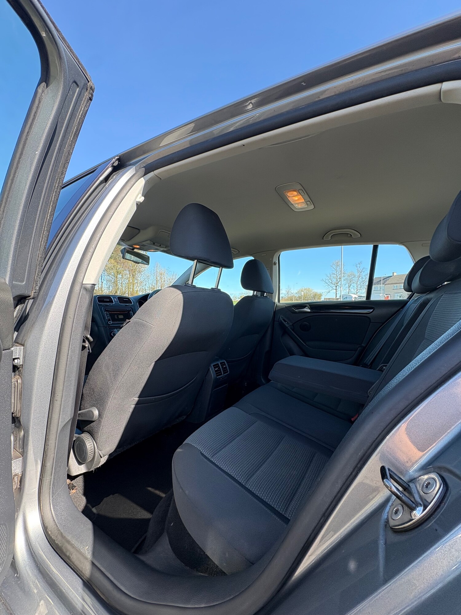 Used Volkswagen Golf 2011 for sale - 78106425: Photo 31