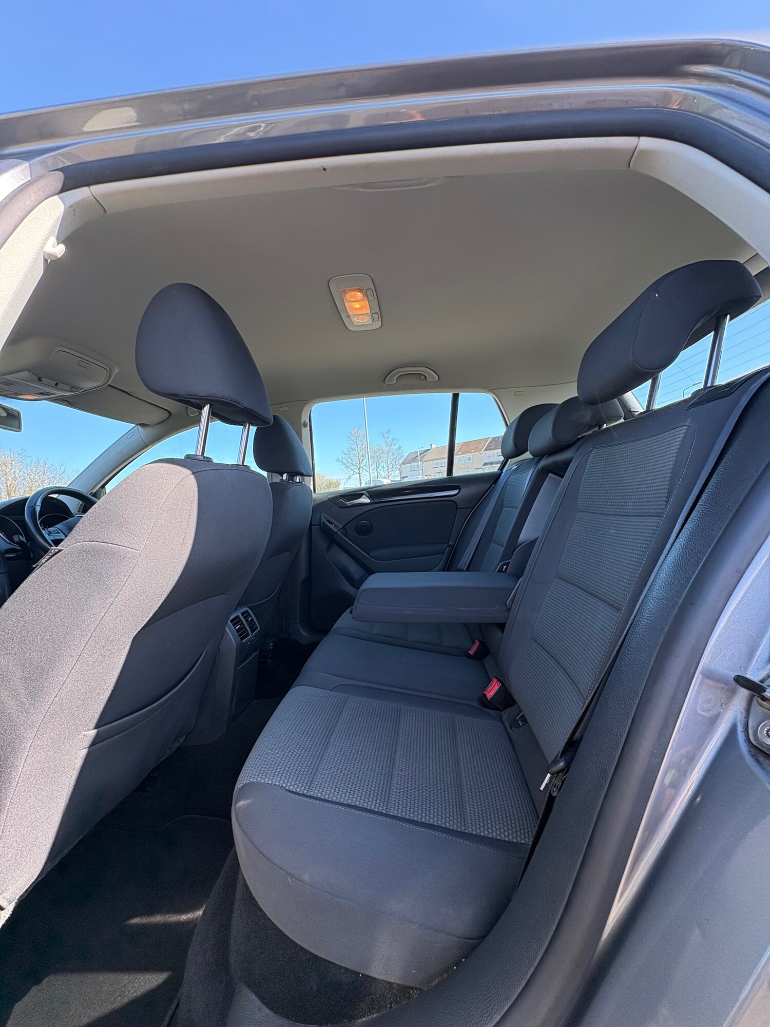 Used Volkswagen Golf 2011 for sale - 78106425: Photo 32