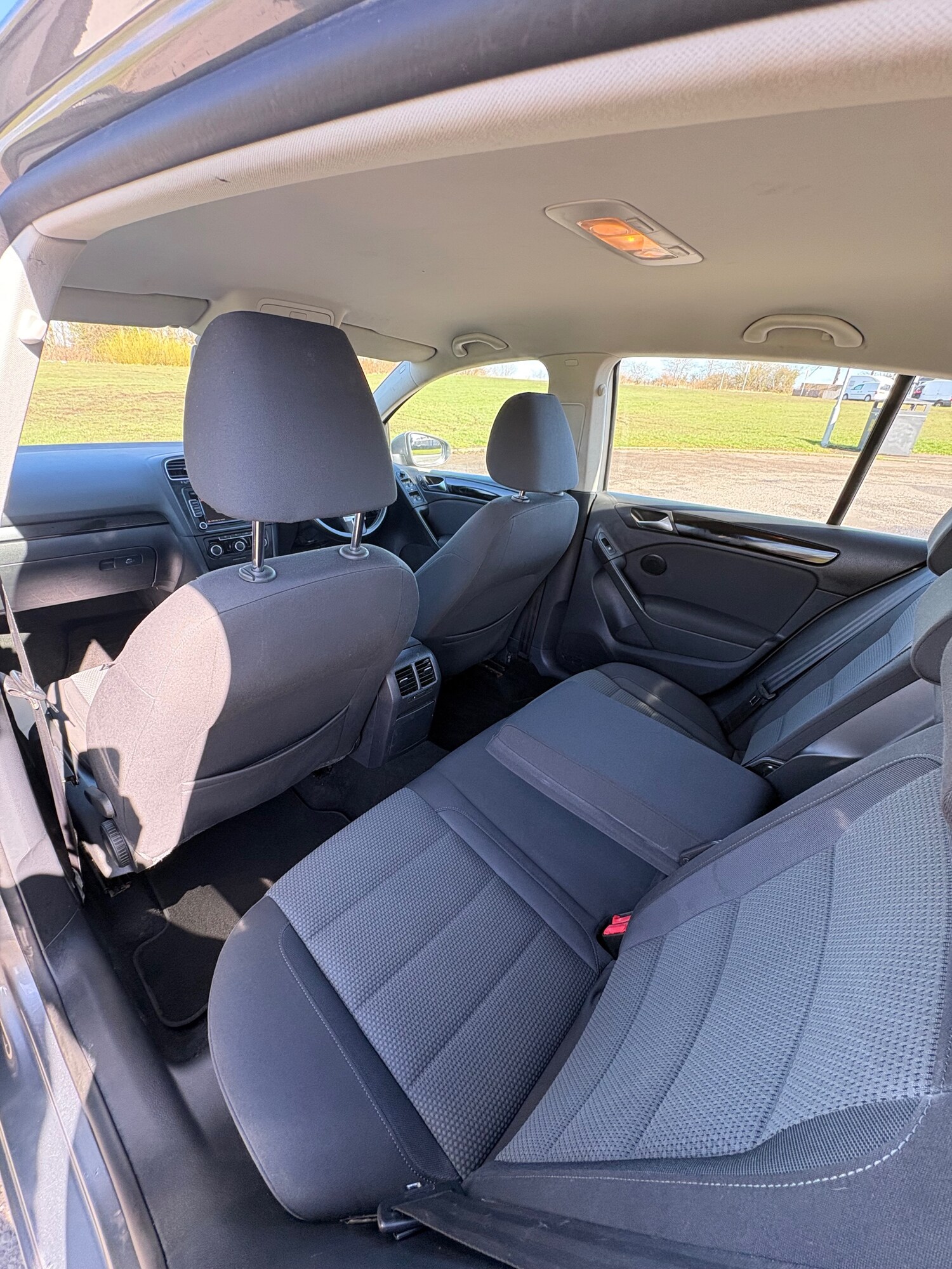 Used Volkswagen Golf 2011 for sale - 78106425: Photo 33