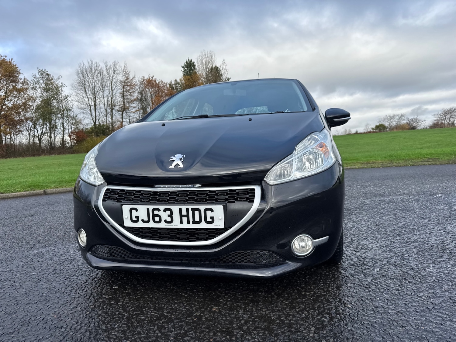 Used Peugeot 208 2013 for sale - 76518281: Photo 6