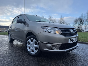 Used Dacia Sandero 2014 for sale - 77311415: Photo
