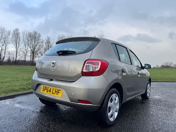 Used Dacia Sandero 2014 for sale - 77311415: Photo