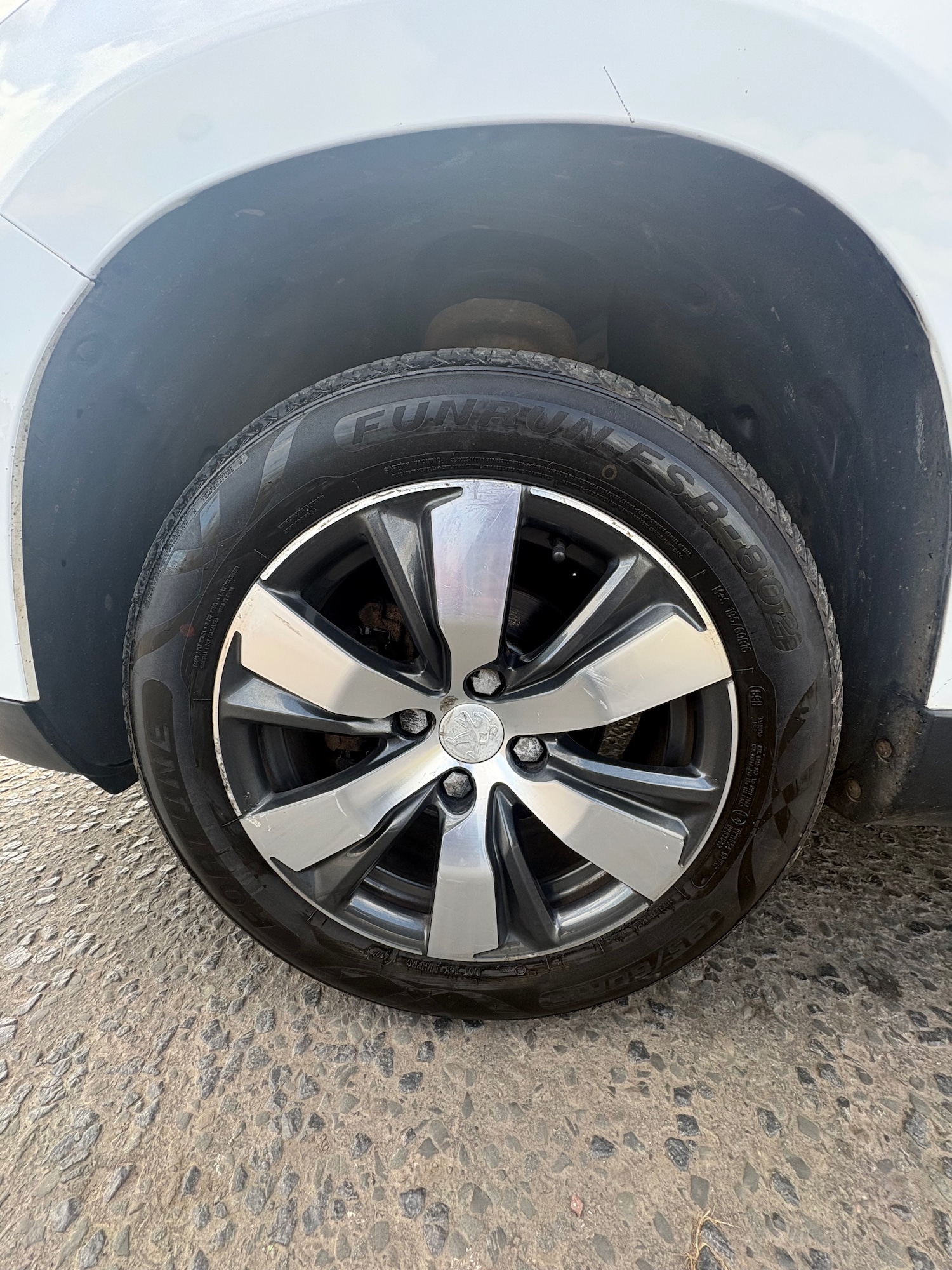 Used Peugeot 2008 2016 for sale - 78168699: Photo 11