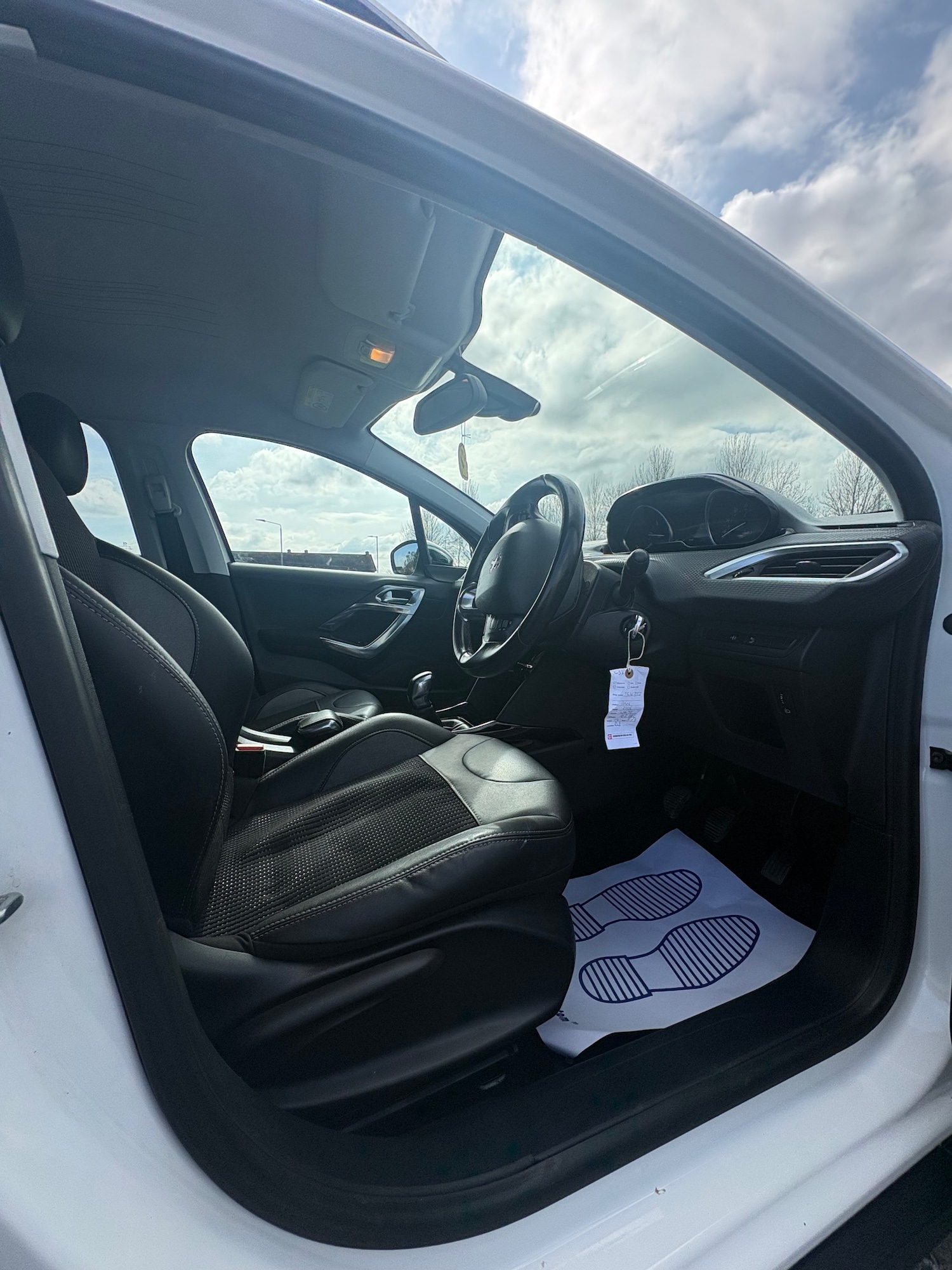 Used Peugeot 2008 2016 for sale - 78168699: Photo 12