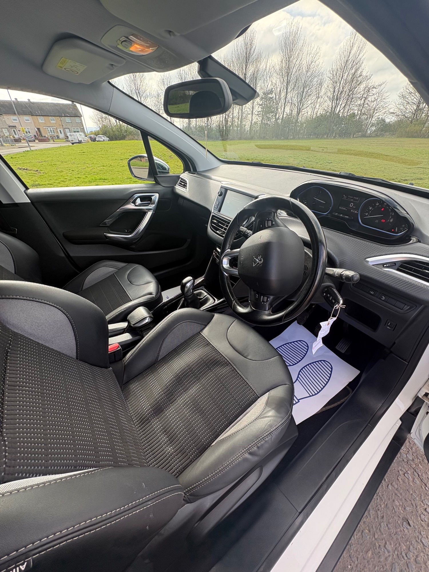 Used Peugeot 2008 2016 for sale - 78168699: Photo 13