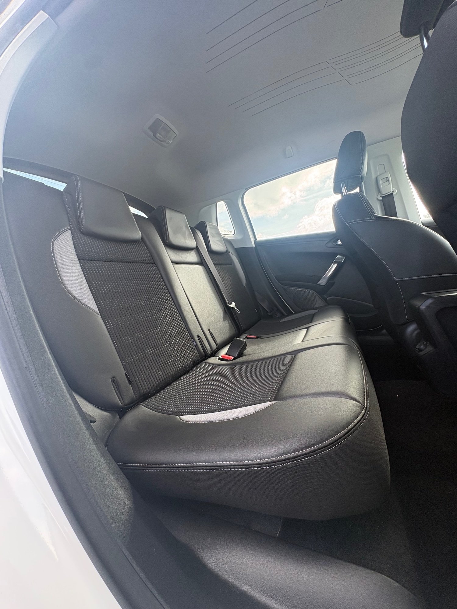 Used Peugeot 2008 2016 for sale - 78168699: Photo 17