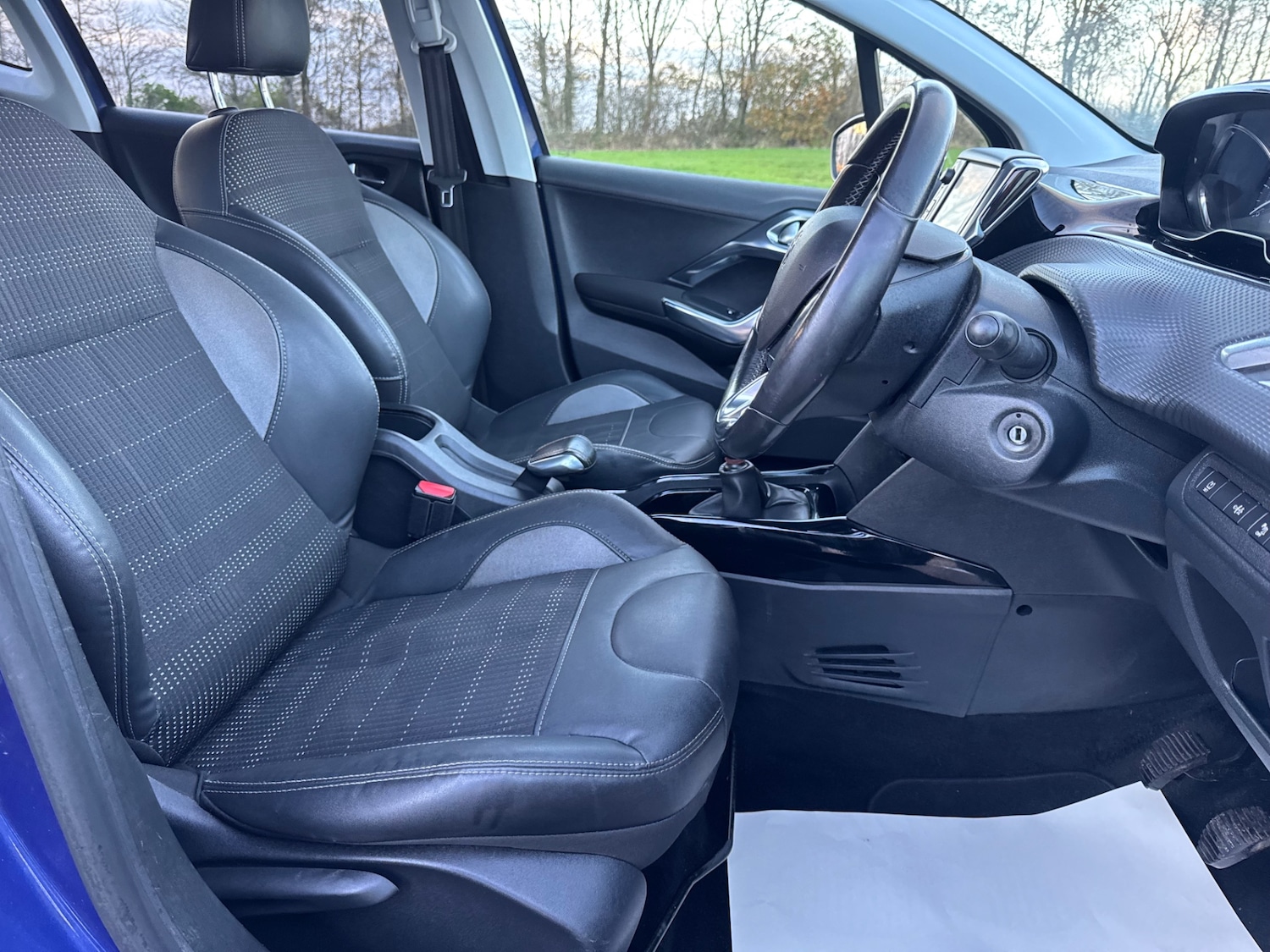 Used Peugeot 2008 2015 for sale - 76589988: Photo 11