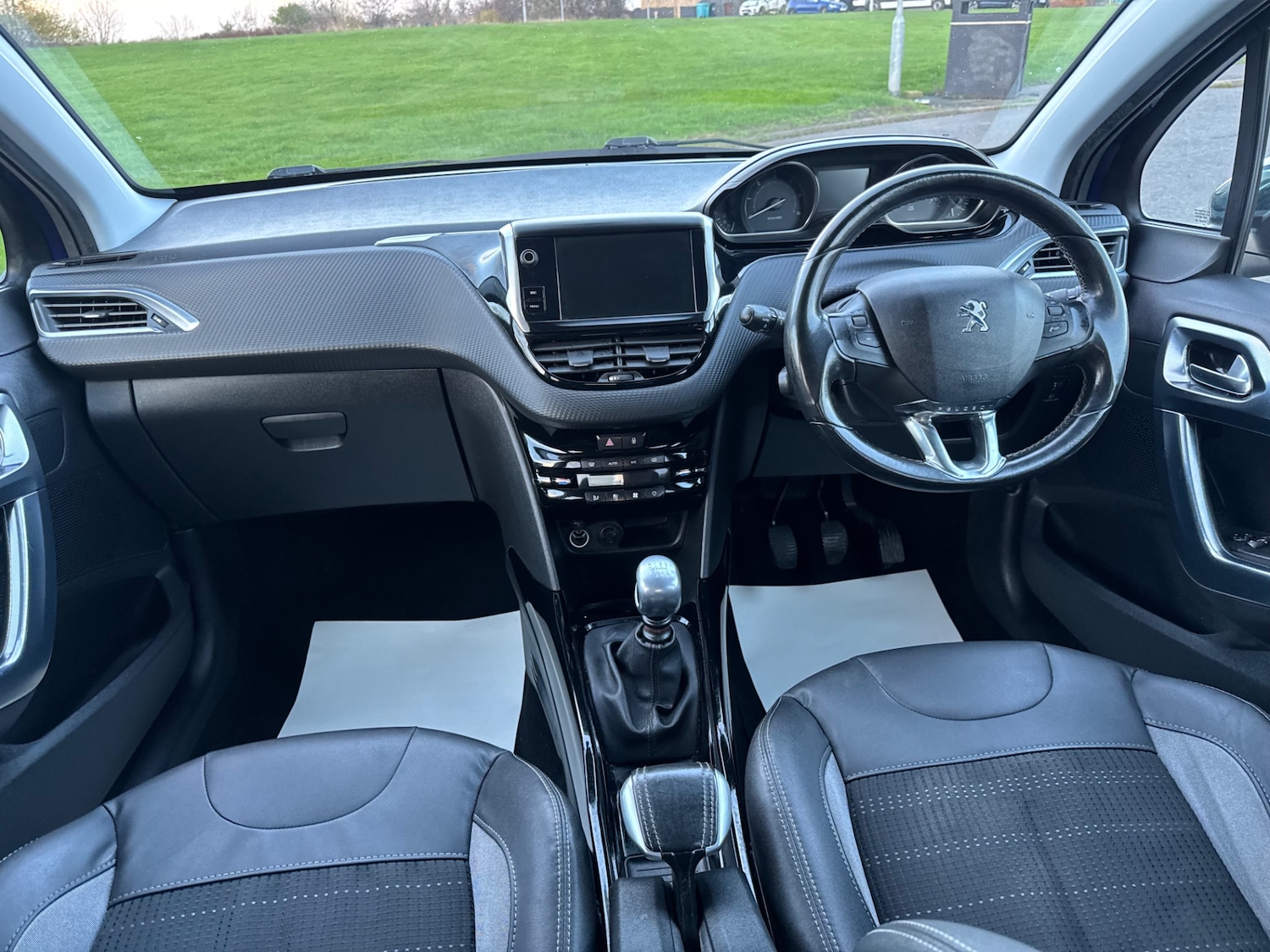 Used Peugeot 2008 2015 for sale - 76589988: Photo 14