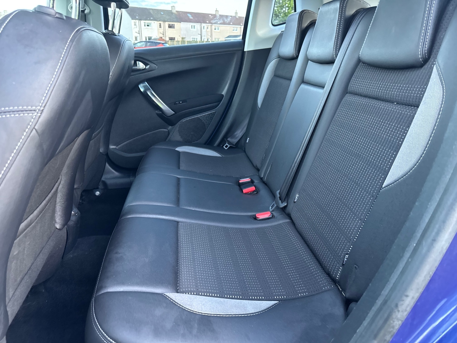 Used Peugeot 2008 2015 for sale - 76589988: Photo 19