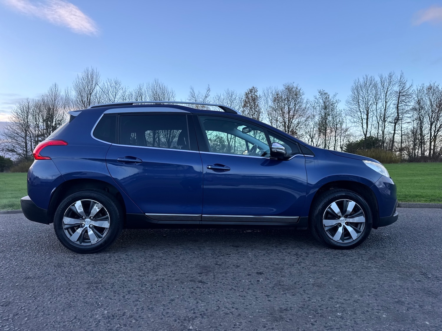 Used Peugeot 2008 2015 for sale - 76589988: Photo 3