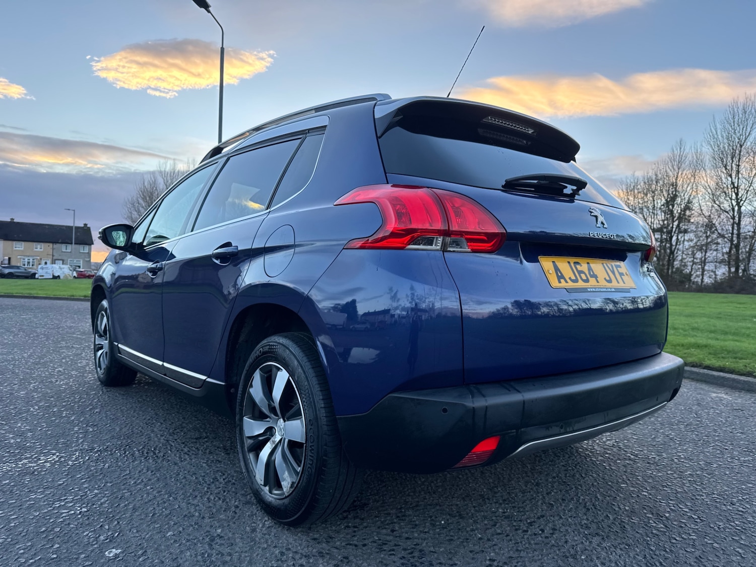 Used Peugeot 2008 2015 for sale - 76589988: Photo 4