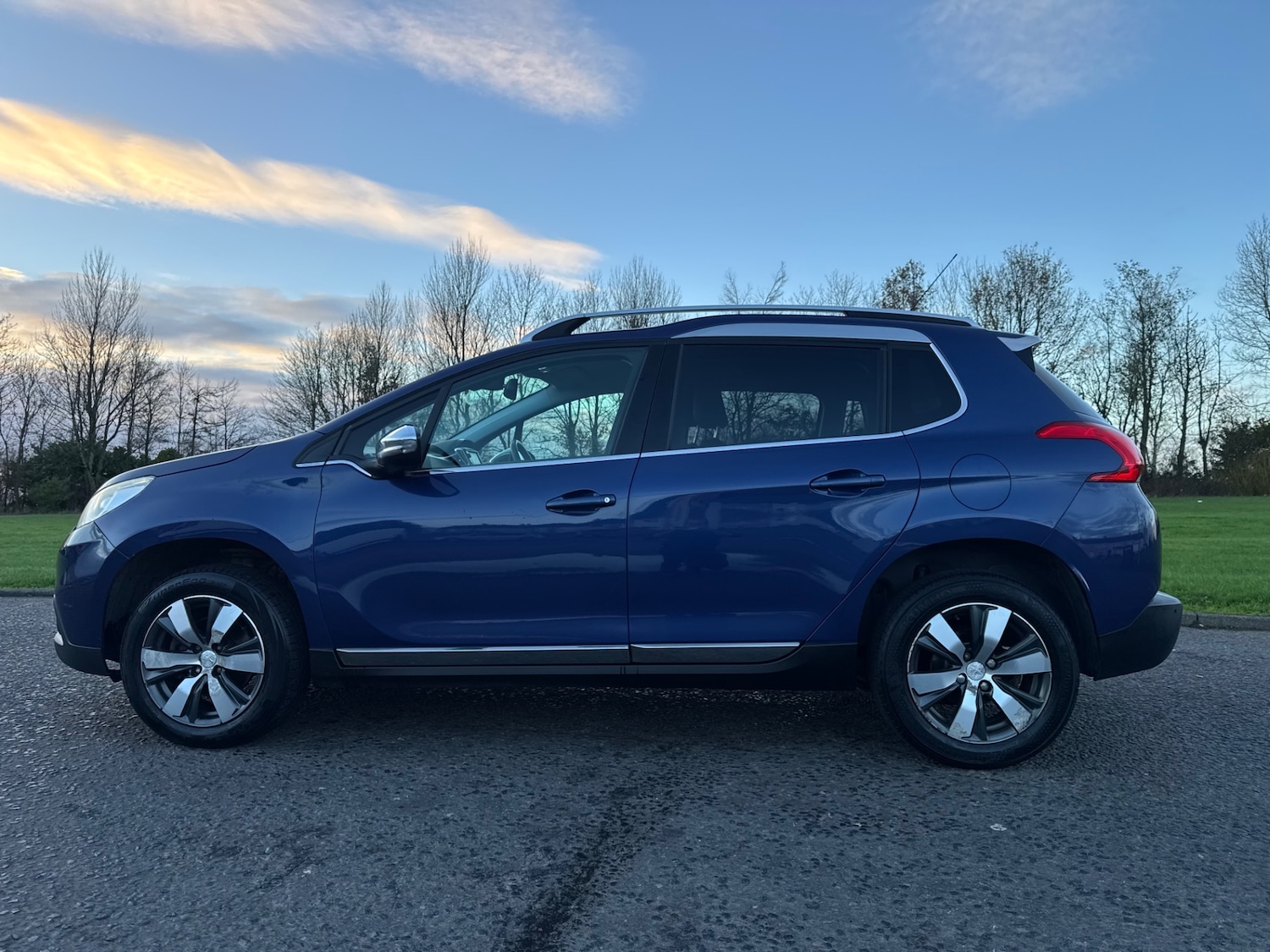 Used Peugeot 2008 2015 for sale - 76589988: Photo 5