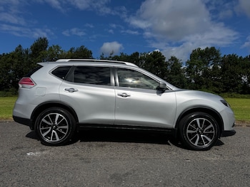 Used Nissan X-Trail 2017 for sale - 79365544: Photo