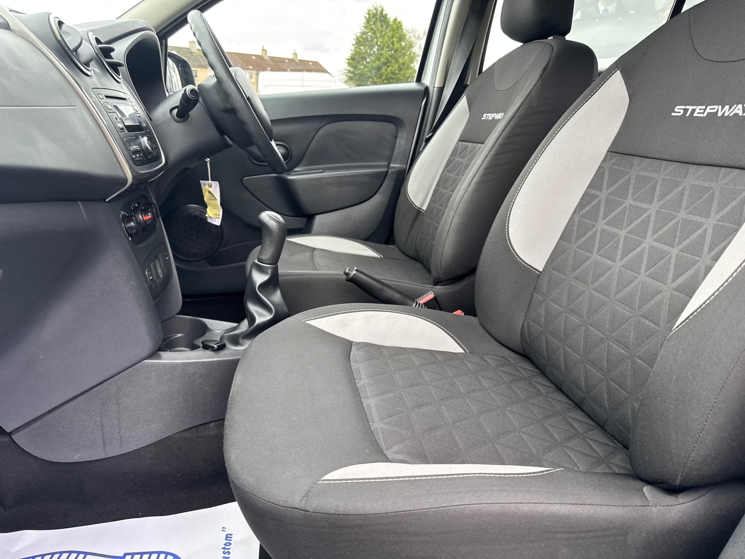 Used Dacia Sandero Stepway 2014 for sale - 77650247: Photo 16