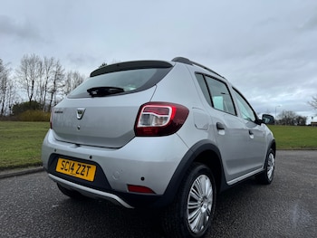 Used Dacia Sandero Stepway 2014 for sale - 77650247: Photo