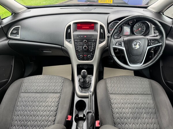 Used Vauxhall Astra 2013 for sale - 75046349: Photo 12