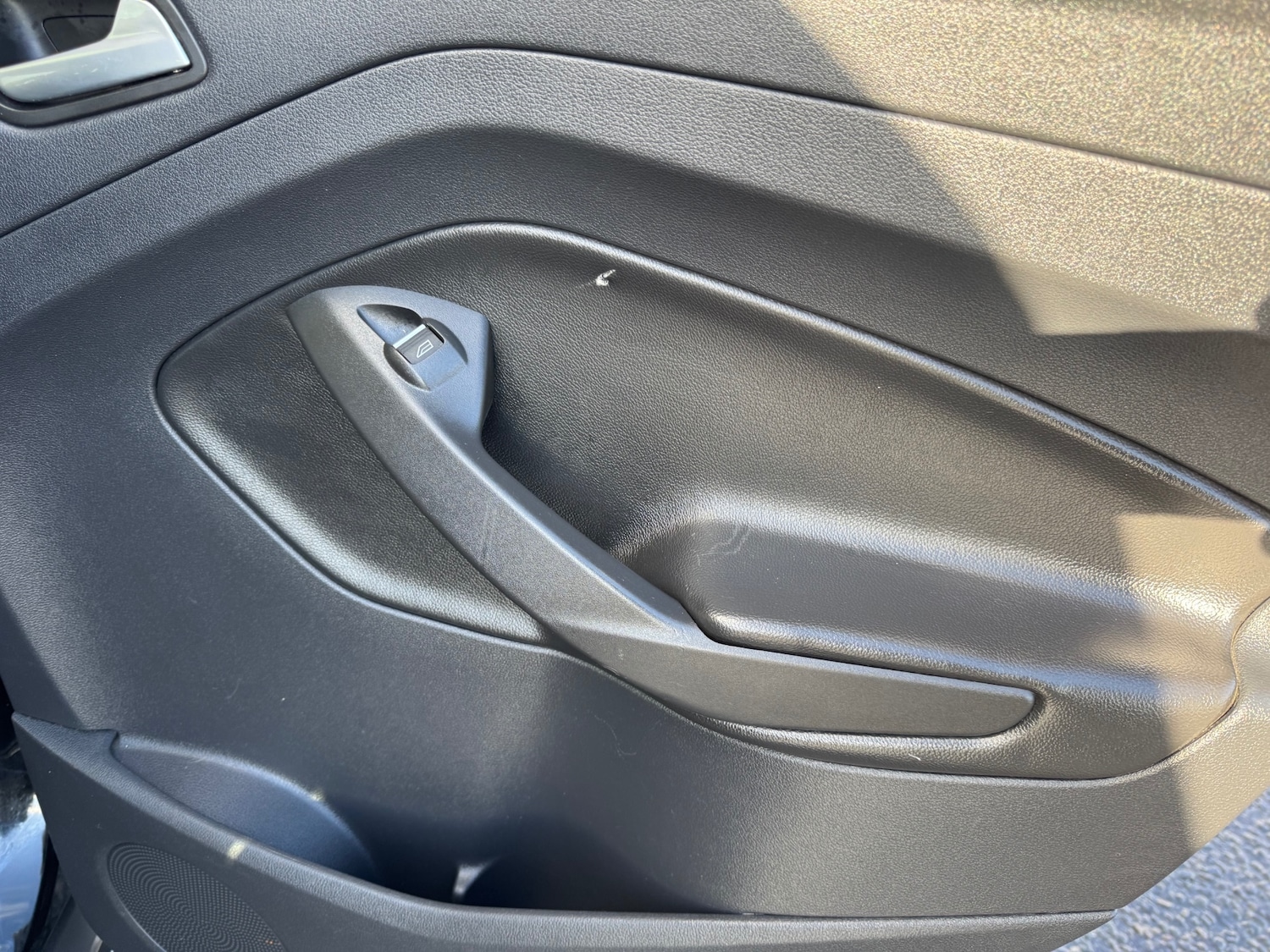 Used Ford Kuga 2016 for sale - 77890092: Photo 28