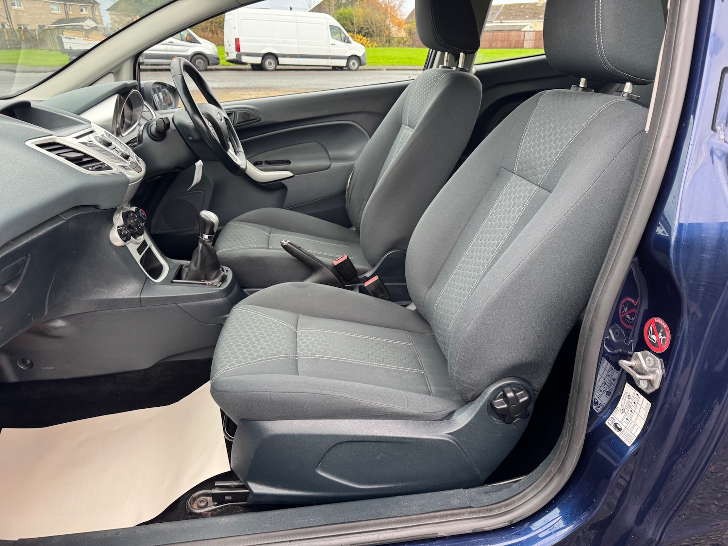 Used Ford Fiesta 2010 for sale - 77312496: Photo 11