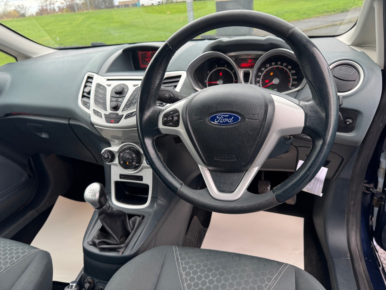 Used Ford Fiesta 2010 for sale - 77312496: Photo 8