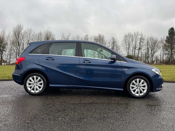 Used Mercedes-Benz B-Class 2012 for sale - 73696807: Photo 2