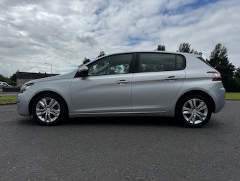 Used Peugeot 308 2016 for sale - 79392188: Photo