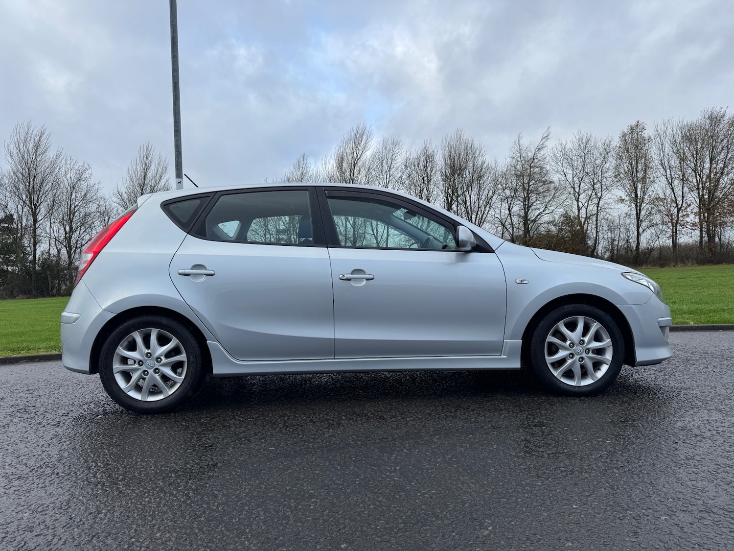 Used Hyundai i30 2011 for sale - 76719515: Photo 2