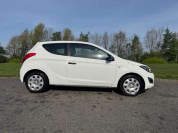 Used Hyundai i20 2012 for sale - 74501804: Photo