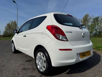 Used Hyundai i20 2012 for sale - 74501804: Photo