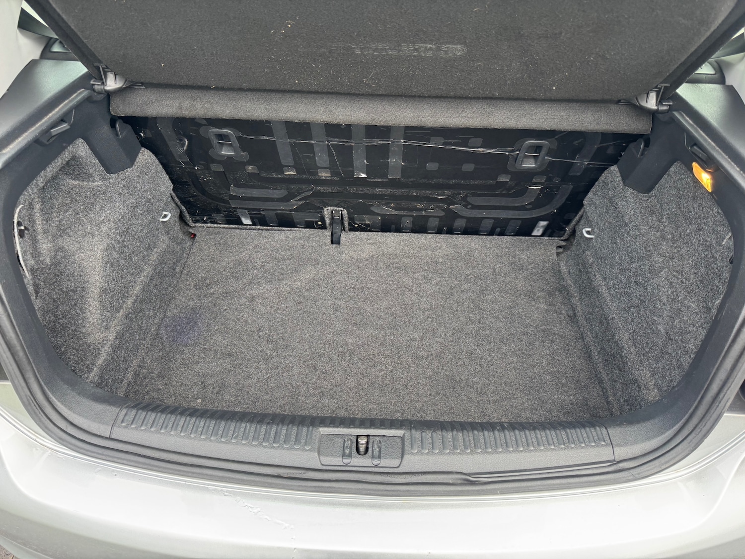 Used Volkswagen Polo 2011 for sale - 77712911: Photo 21