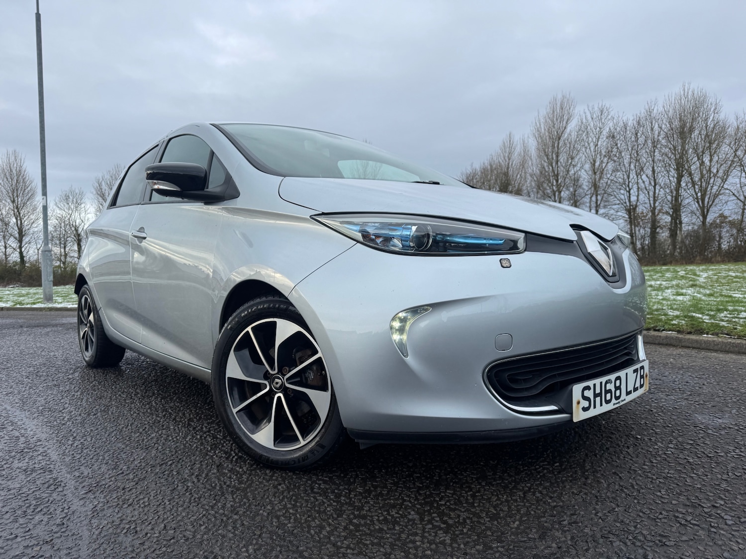 Used Renault Zoe 2019 for sale - 76650332: Photo 1